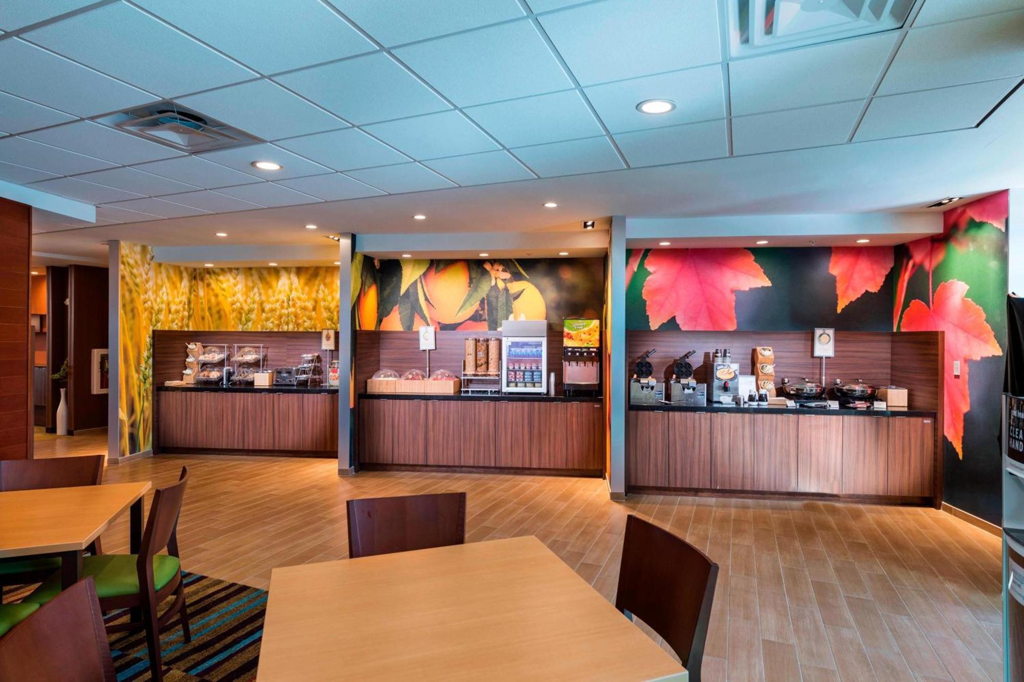 Fairfield Inn & Suites By Marriott Dallas Ваксахачи Экстерьер фото