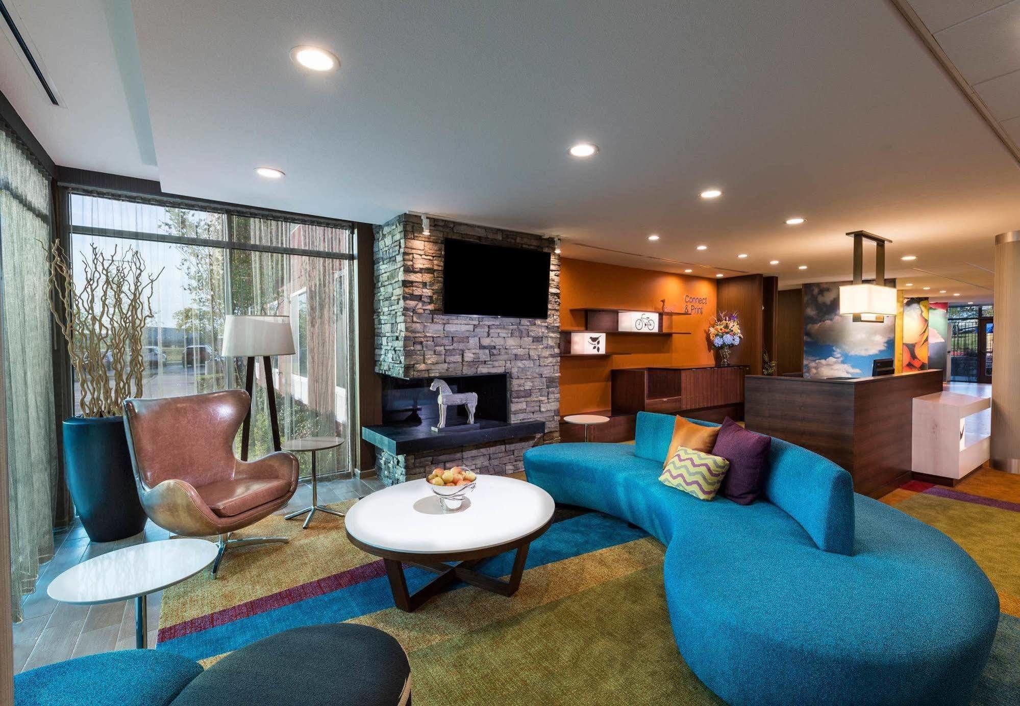 Fairfield Inn & Suites By Marriott Dallas Ваксахачи Экстерьер фото